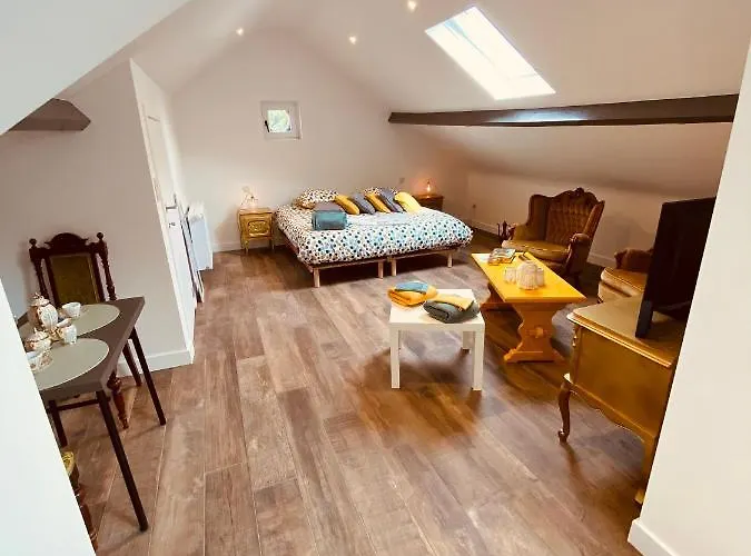 La Maison Doree Couette-café *