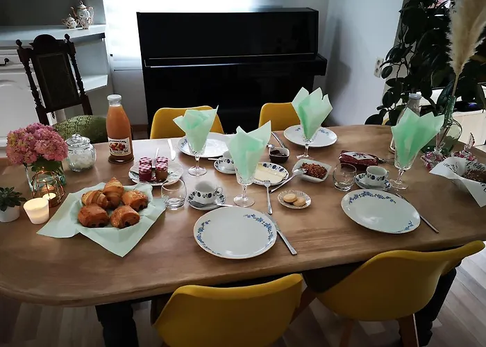 Couette-café La Maison Doree