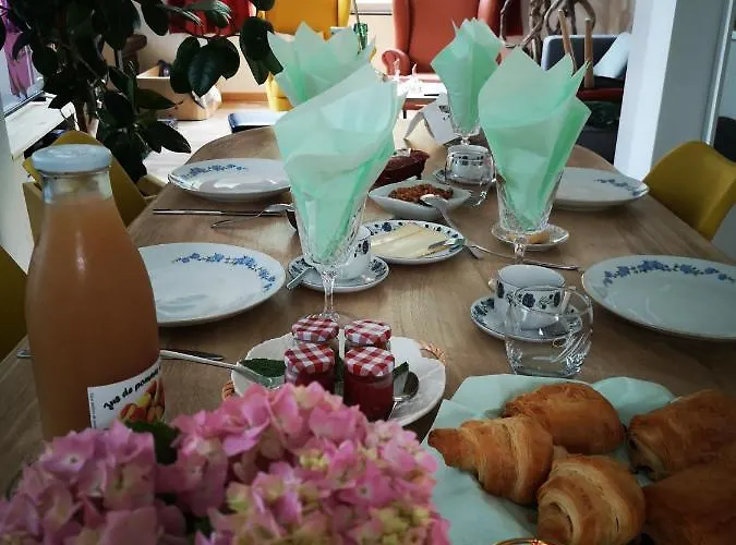 La Maison Doree Couette-café *