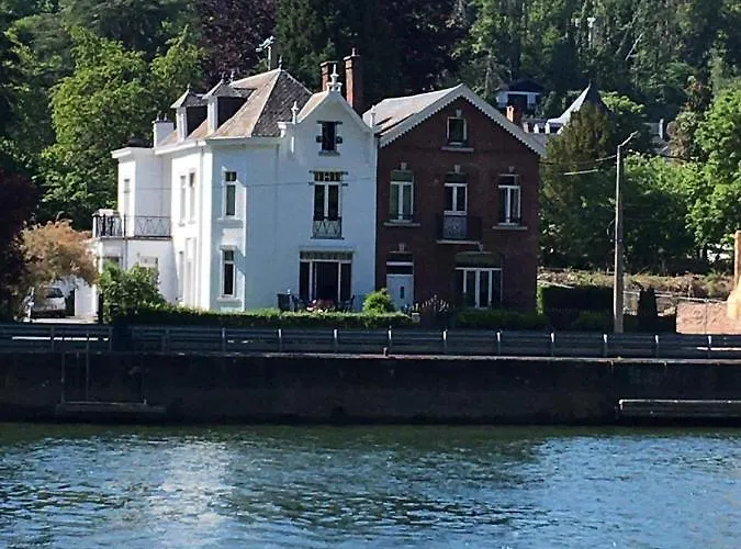 La Maison Doree Couette-café